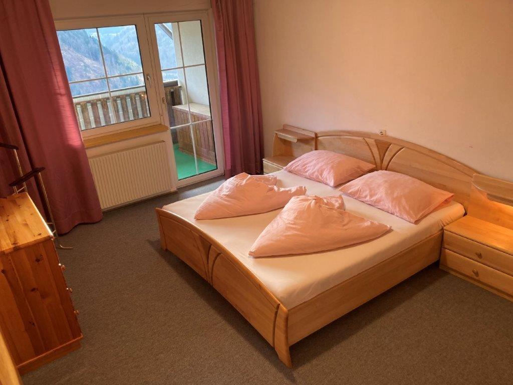 Motel Brunner Apartments & Zimmer Bad Eisenkappel Bagian luar foto