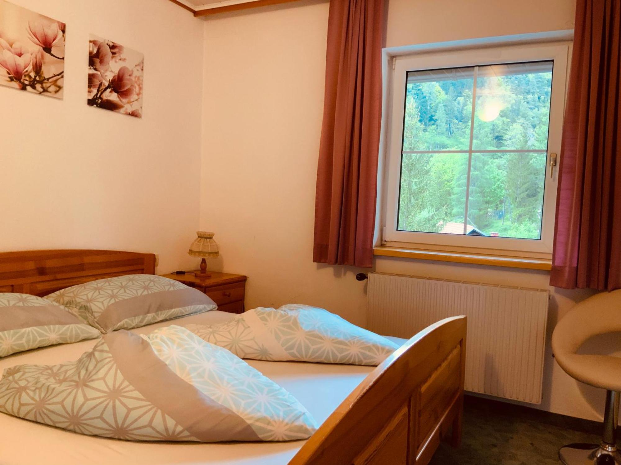 Motel Brunner Apartments & Zimmer Bad Eisenkappel Ruang foto